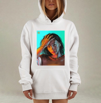 Женский портрет контраст света теплые тона ярко-голубой фоне, Hoodie Mjhigh Dig, оверсайз, утепленная
