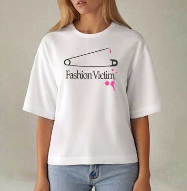Белая английская булавка c розовыми пятнами Fashion Victim, Футболка женская оверсайз Mido